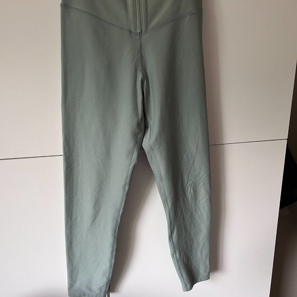 Abercrombie sage green leggings - Picture 2 of 3